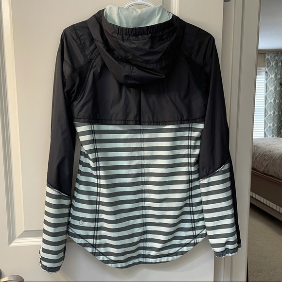 Lululemon Get Up and Glow Jacket - Picture 4 of 7